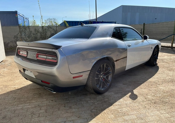 Dodge Challenger cena 95000 przebieg: 33200, rok produkcji 2018 z Ełk małe 326